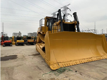 Buldózer CATERPILLAR D10R: 5 kép.