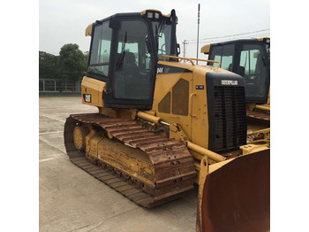 Buldózer CATERPILLAR D4K: 2 kép.