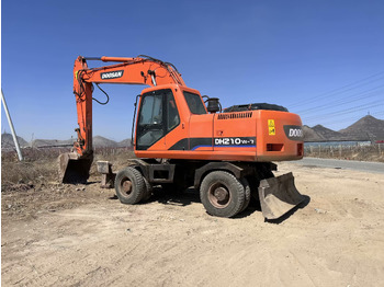 Gumikerekes kotró DOOSAN DH210W-7