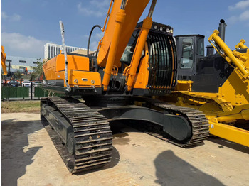 Lánctalpas kotró HYUNDAI R305LC-9T: 5 kép.