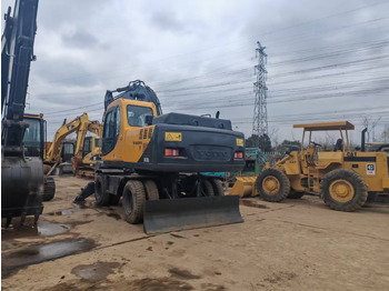 Gumikerekes kotró VOLVO EW170BLC: 4 kép.