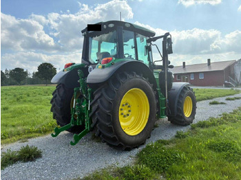 Traktor John Deere 6140M: 4 kép. Traktor John Deere 6140M: 4 kép.