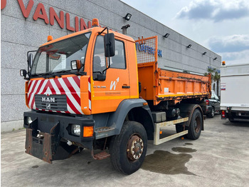 Billenőplatós teherautó MAN