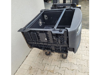 Fülke és belső tér - Teherautó SCHOWEK LODOWKI RENAULT RANGE T 82313425 wysoka kabina: 2 kép.