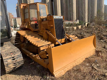 Buldózer CATERPILLAR