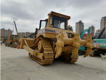 Buldózer CATERPILLAR D8R