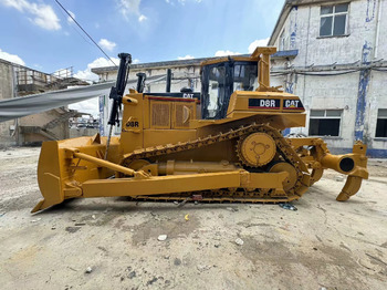 Buldózer CATERPILLAR D8R