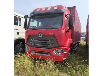 Dobozos felépítményű teherautó SINOTRUK HOWO