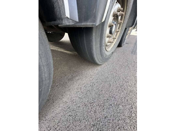 Félpótkocsi hűtős Semi-remorque 3 Essieux 38 TONNES CAISSE LAMBERET GROUPE CARRIER VECTOR 1550: 5 kép. Félpótkocsi hűtős Semi-remorque 3 Essieux 38 TONNES CAISSE LAMBERET GROUPE CARRIER VECTOR 1550: 5 kép.