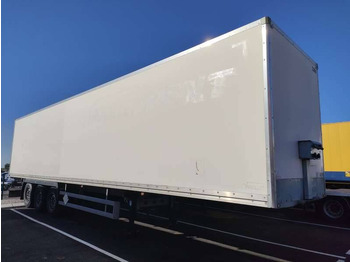 Félpótkocsi dobozos