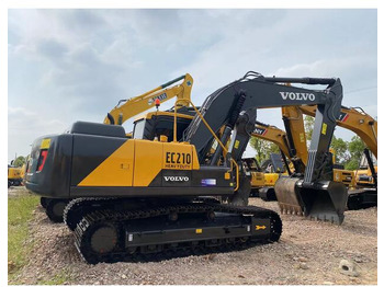 Lánctalpas kotró 2023 Volvo EC210: 2 kép.