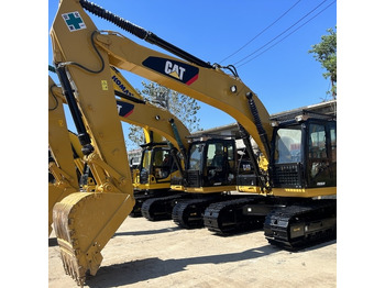 Lánctalpas kotró CATERPILLAR 320D2