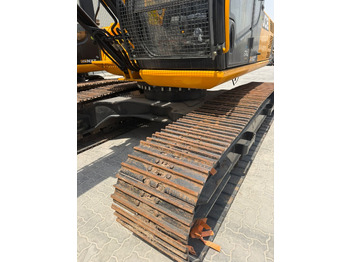 Kotrógép JCB