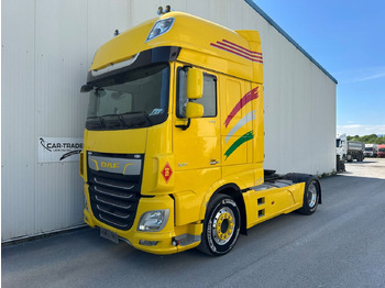 Nyergesvontató DAF XF 530
