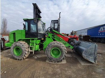 Gumikerekes homlokrakodó CATERPILLAR 924H