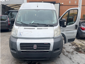 Minibusz FIAT Ducato