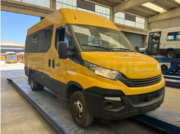 Iskolabusz IVECO Daily
