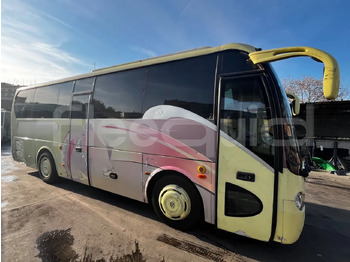 Távolsági busz KING LONG