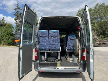 Helyközi busz Renault Master: 5 kép.