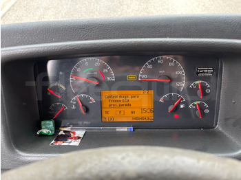 Távolsági busz Volvo B12B: 3 kép. Távolsági busz Volvo B12B: 3 kép.