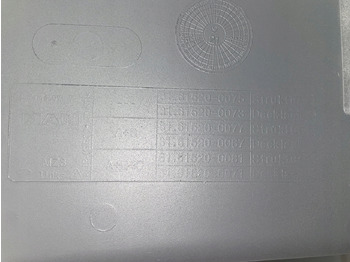 Lépcső - Teherautó STOPNICA DOLNY STOPIEŃ MAN TGX TGX3 TG-3 81615200075: 5 kép. Lépcső - Teherautó STOPNICA DOLNY STOPIEŃ MAN TGX TGX3 TG-3 81615200075: 5 kép.