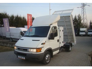 Billenőplatós kisteherautó IVECO Daily