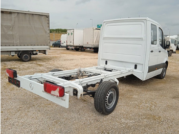 Platós kisteherautó, Duplakabinos kisteherautó Mercedes-Benz 317 CDI Doka Pritsche: 2 kép. Platós kisteherautó, Duplakabinos kisteherautó Mercedes-Benz 317 CDI Doka Pritsche: 2 kép.