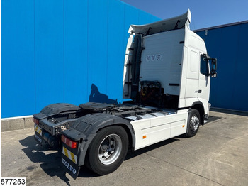 Nyergesvontató Volvo FH 460 EURO 5, Hydraulic: 3 kép. Nyergesvontató Volvo FH 460 EURO 5, Hydraulic: 3 kép.