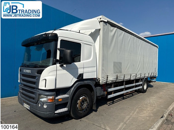 Ponyvás teherautó SCANIA P 270