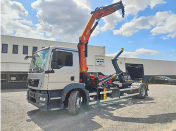 Horgos rakodó teherautó MAN TGM 18.290