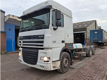 Alvaz teherautó DAF XF 105 460