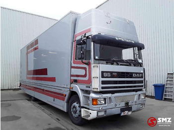 Dobozos felépítményű teherautó DAF 95 400
