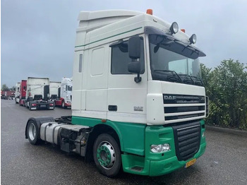 Nyergesvontató DAF XF 105 460