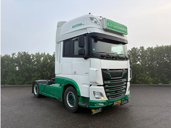 Nyergesvontató DAF XF 530
