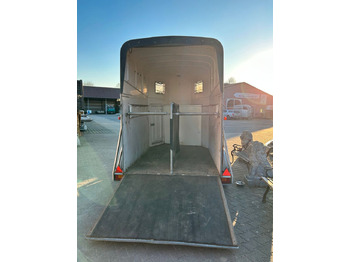 Lószállító utánfutó Blomert Vollpoly 2 Pferde mit Sattelkammer: 3 kép. Lószállító utánfutó Blomert Vollpoly 2 Pferde mit Sattelkammer: 3 kép.