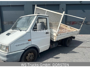 Billenőplatós kisteherautó IVECO