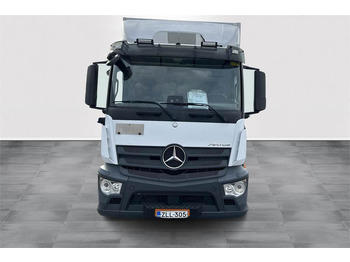 Dobozos felépítményű teherautó Mercedes-Benz Antos 1827 L/4x2 KSA-UMPIKORI+pL-NOSTIN: 2 kép.