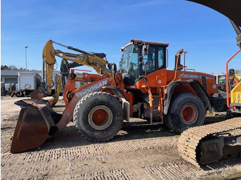 Gumikerekes homlokrakodó DOOSAN DL300