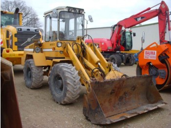 Gumikerekes homlokrakodó Liebherr L 508: 1 kép.