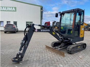 Minikotró VOLVO EC18E