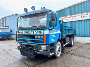 Billenőplatós teherautó DAF 65 210