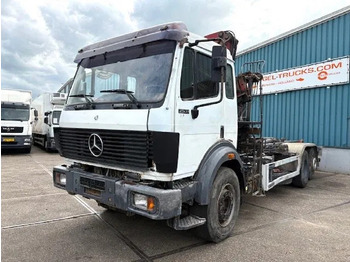 Horgos rakodó teherautó MERCEDES-BENZ SK 2527