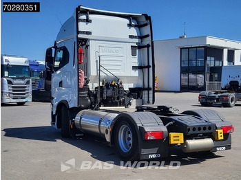 Nyergesvontató Iveco S-Way 460 4X2 LNG Retarder 2x Tanks Standklima LED Navi: 2 kép.