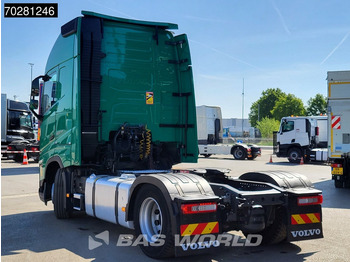 Nyergesvontató Volvo FH 460 4X2: 2 kép.