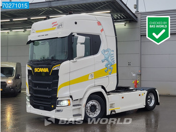 Nyergesvontató SCANIA S 520