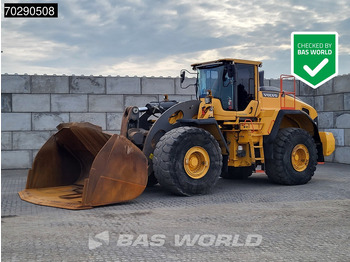Gumikerekes homlokrakodó VOLVO L260H