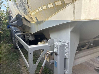 Tartályos félpótkocsi Ardor 3 ESSIEUX: 5 kép. Tartályos félpótkocsi Ardor 3 ESSIEUX: 5 kép.