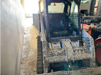 Kompakt lánctalpas rakodó BOBCAT