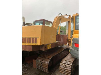 Case 888CK lízing Case 888CK: 3 kép. Case 888CK lízing Case 888CK: 3 kép.