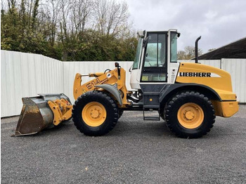 Gumikerekes homlokrakodó Liebherr L514 Stereo: 3 kép. Gumikerekes homlokrakodó Liebherr L514 Stereo: 3 kép.